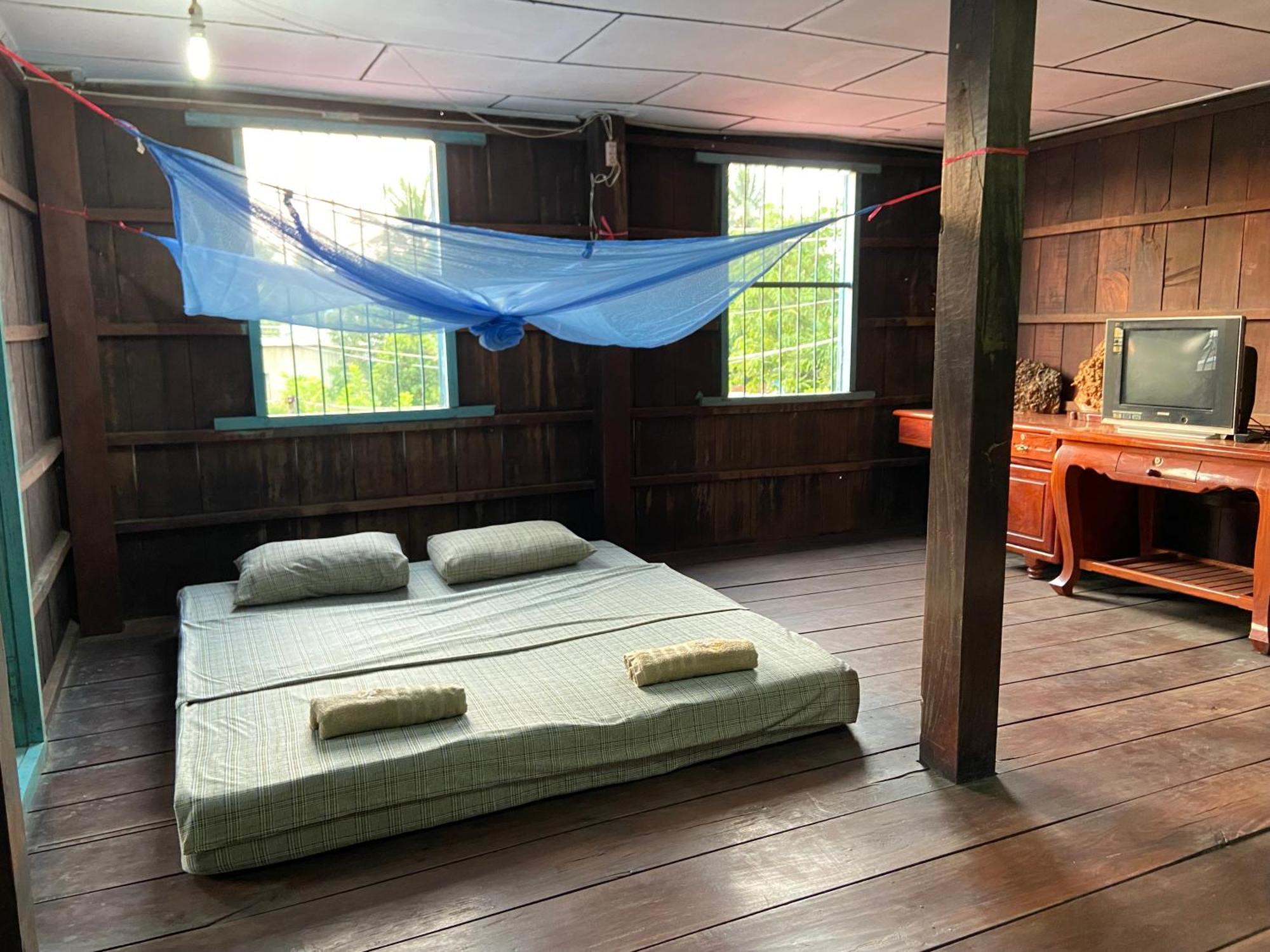 Lazy Mango Home Stay Phum Pouth ma Srei Buitenkant foto